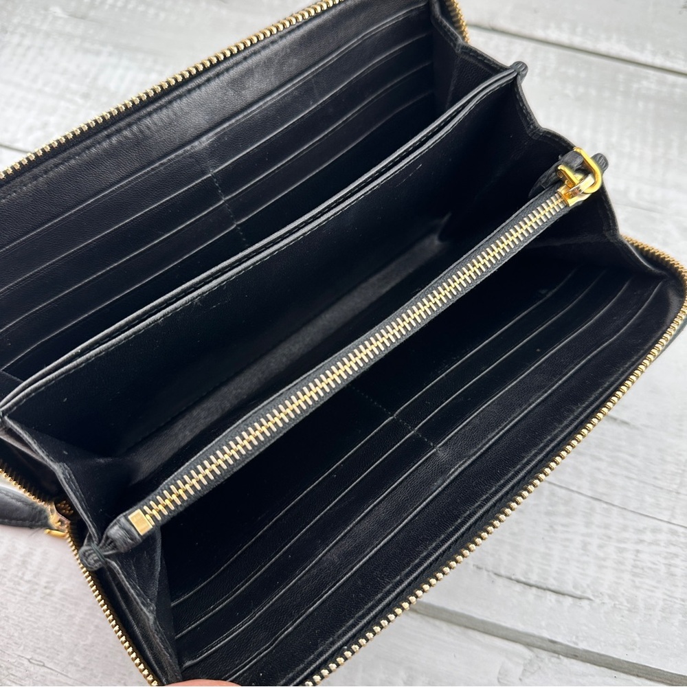 AUTHENTIC Prada Zip Around wallet. Bow details. Black. - Picture 2 of 16